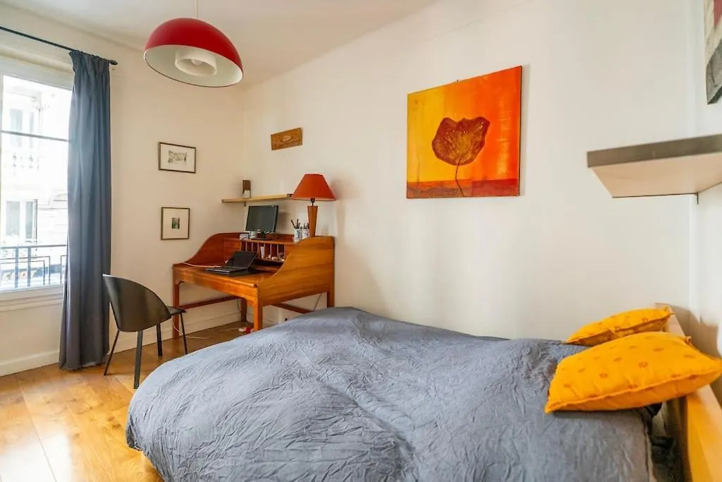Creative Artist'S Retreat In Paris Apartment