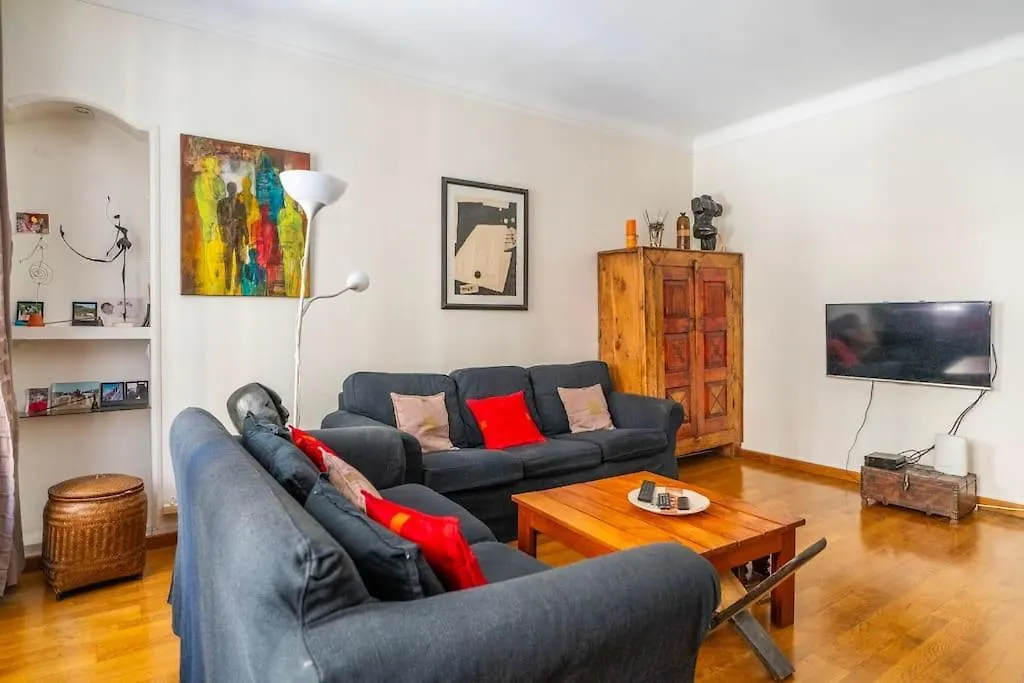Creative Artist'S Retreat In Paris Apartment