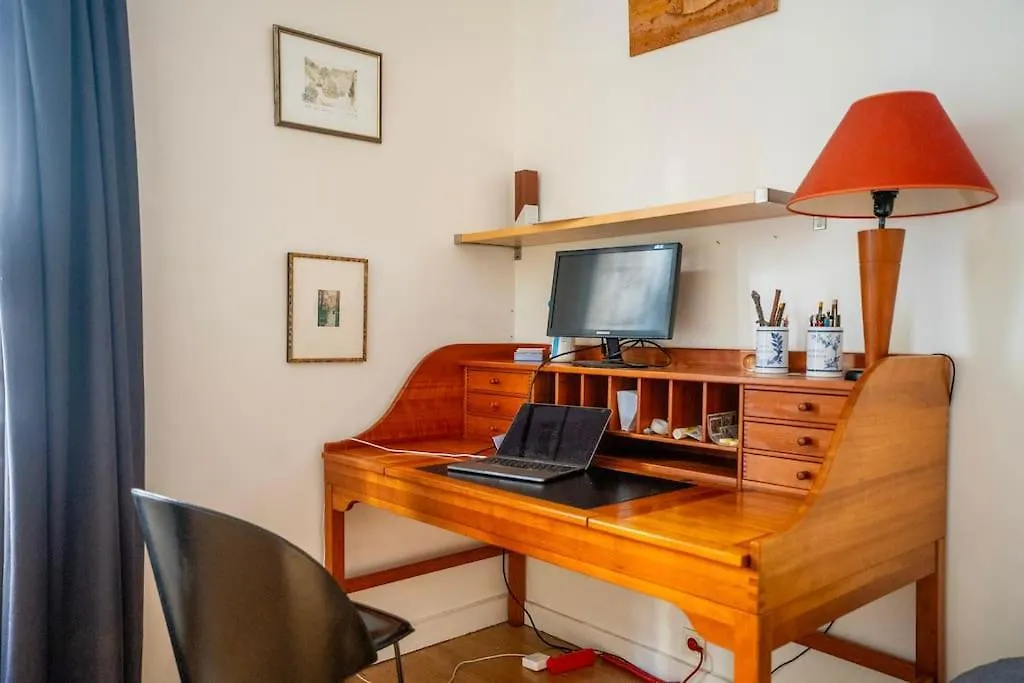 Creative Artist'S Retreat In Paris Apartment